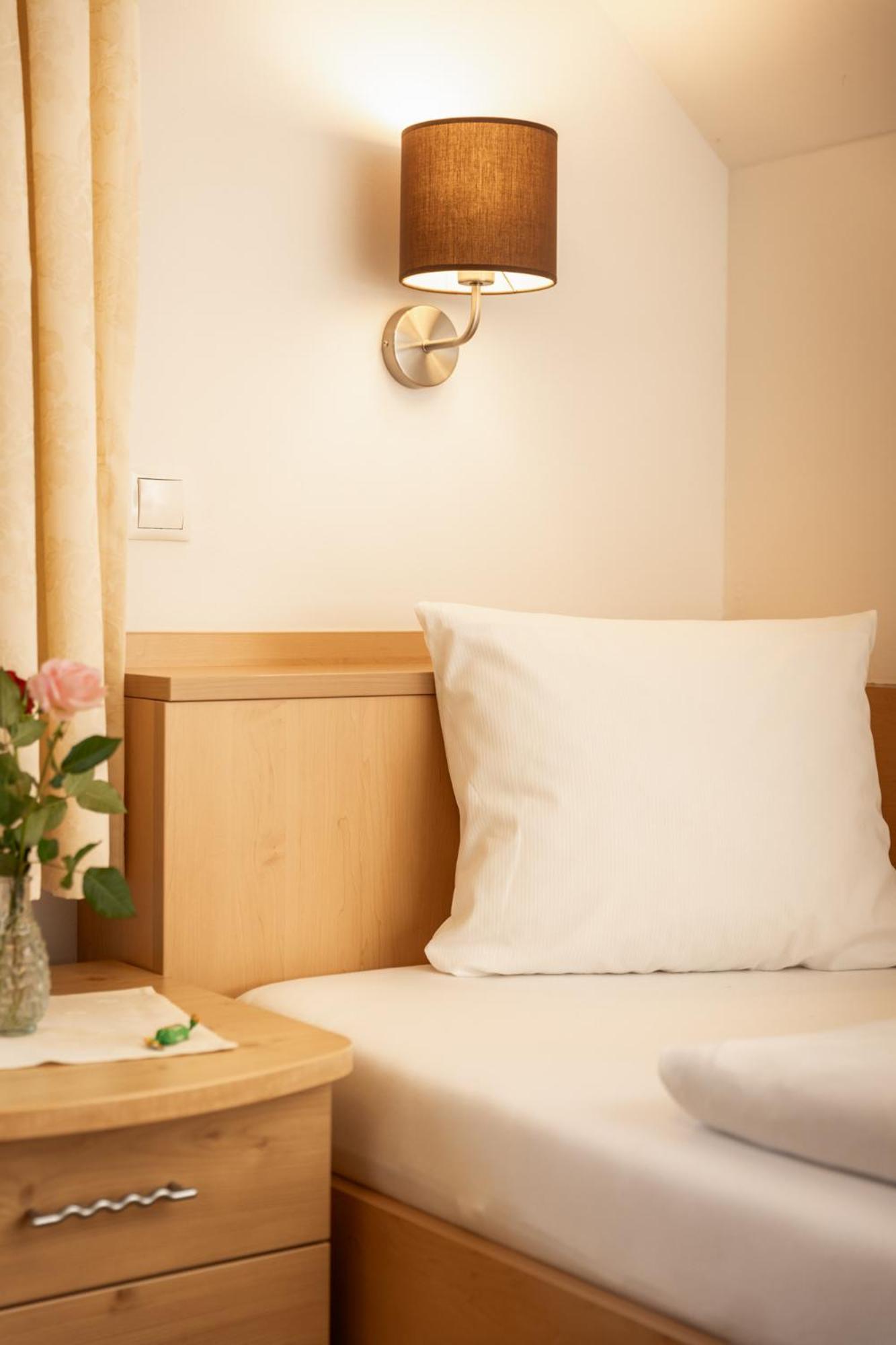 Landhotel Stofflerwirt 상트미카엘임룽가우 외부 사진