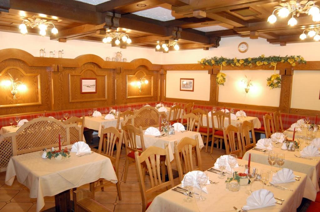 Landhotel Stofflerwirt 상트미카엘임룽가우 외부 사진