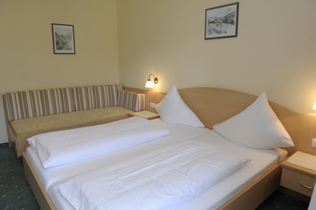 Landhotel Stofflerwirt 상트미카엘임룽가우 객실 사진